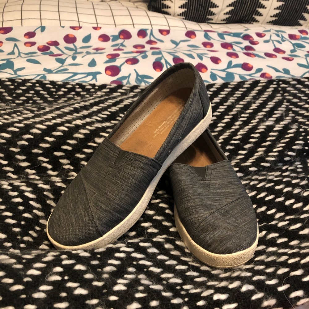Toms slide on sneakers